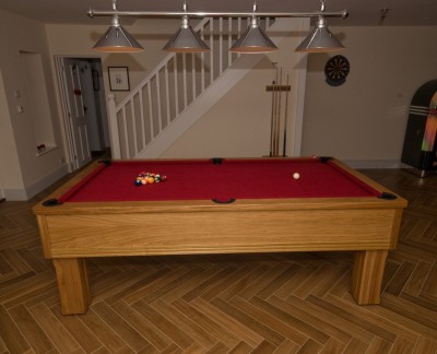 Emperor English Pool Table in Oak and Cherry Cloth