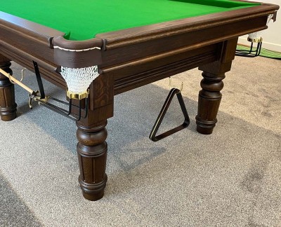 Royal Executive 8ft Snooker Table with Straight Turned Fluted Legs
