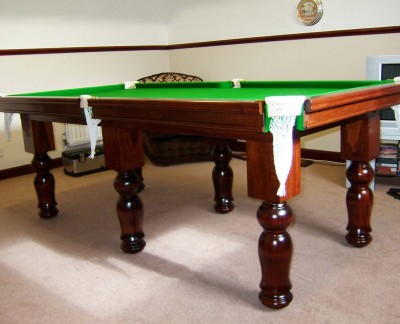 Royal 7' x 3' 6" Snooker Table with Tulip Legs
