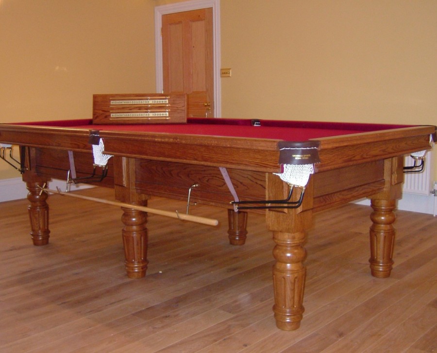 Royal Executive 8' x 4' Snooker Table (in Red) with Straight Turned/Fluted Legs
