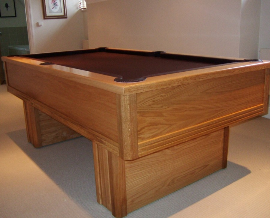 Emperor English Pool Table in Oak with Nutmeg Cloth
