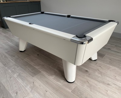 Winner Pool Table