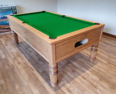 Emperor English Pool Table with Straight Turned Fluted Leg