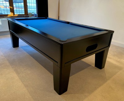 Emperor English Pool Table with Large Tapered Legs